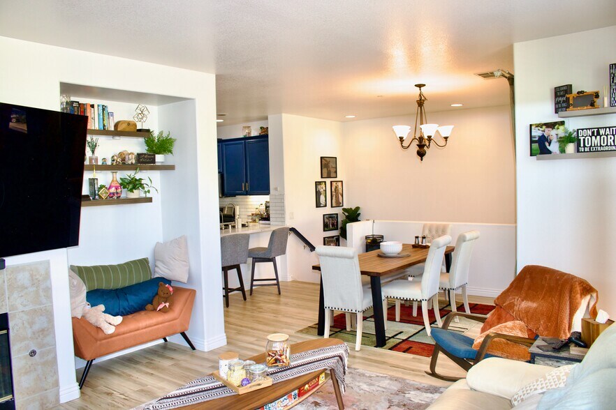 Open Concept - 1800 E Lakeshore Dr