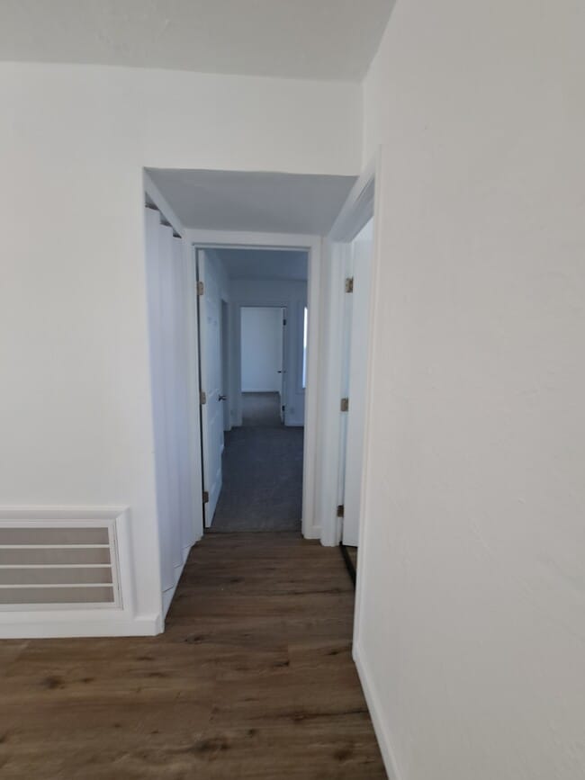 Building Photo - 2251 Martin Ave