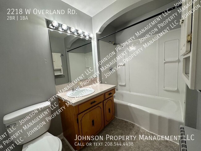 Building Photo - 2218 W Overland Rd