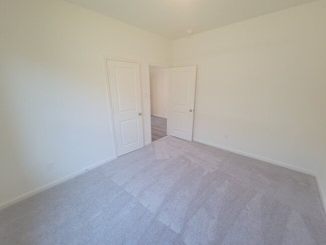 Building Photo - 10316 Castle Lyons Ln