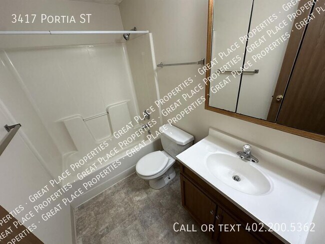 Building Photo - 3417 Portia St
