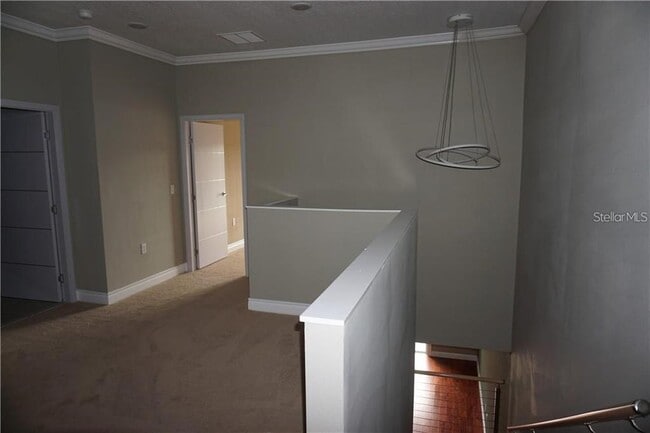 Building Photo - 1908 Greenbriar Ter