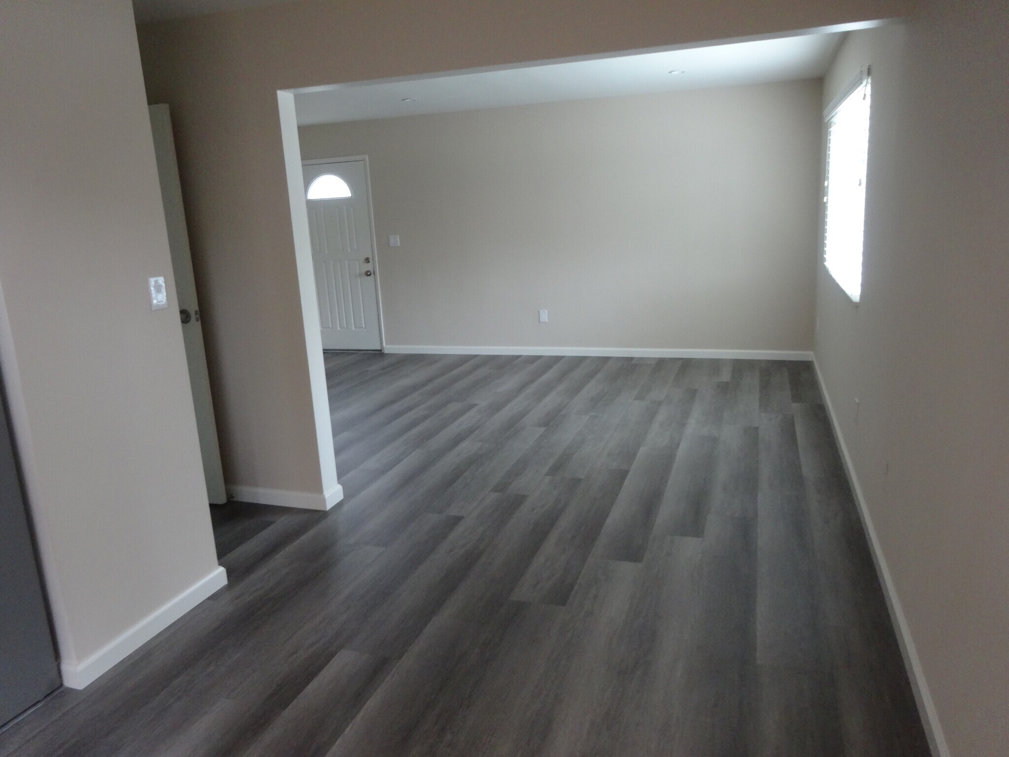 Dining Area - Living Room - 1748 S Westgate Ave