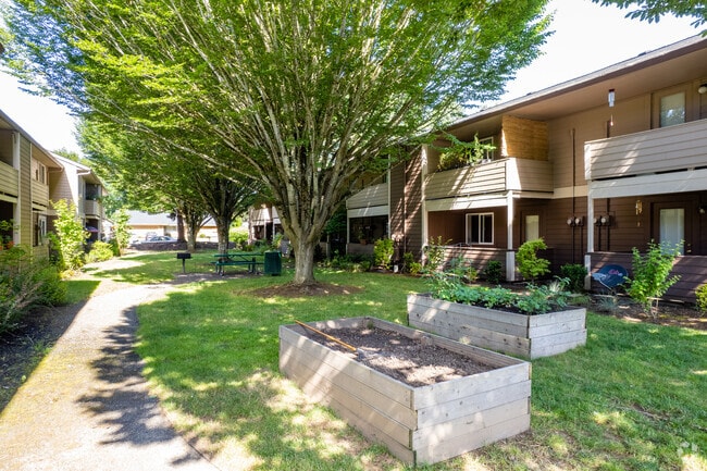 Building Photo - Willow Creek