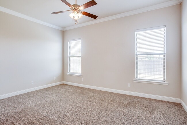 Building Photo - 3-Bedroom Home in Southwest Lubbock!