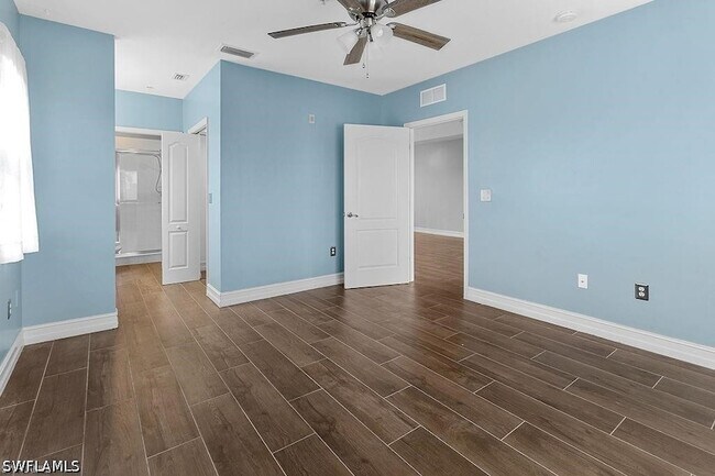 Building Photo - 7827 Regal Heron Cir