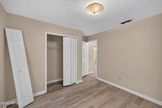 Building Photo - 6646 Shiloh Creek Dr