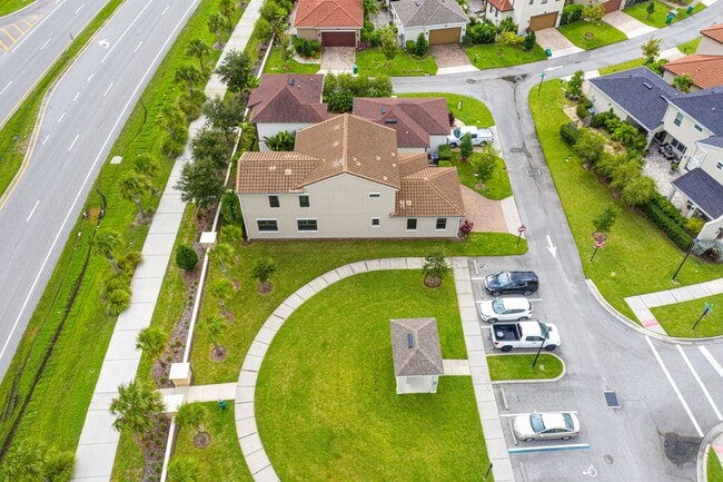 Building Photo - 3 BIG BEDROOMS, 3 FULL BATH MODERN HOME FOR RENT IN ARRIVAS VILLAGE!