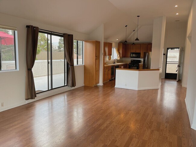 Building Photo - Surfside IV | Port Hueneme | 2 Bedroom + 2...