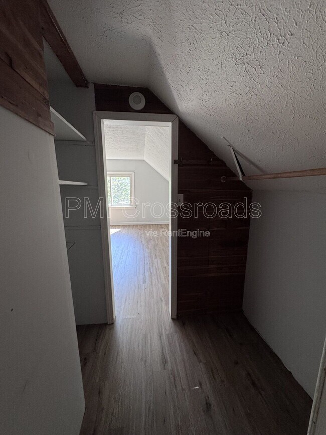 Building Photo - 2876 Hudson Dr