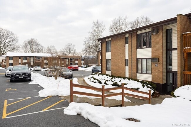 Building Photo - 3 Hook Rd