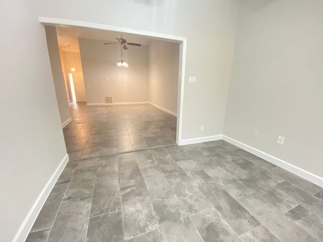 Building Photo - 208 Egret Ct