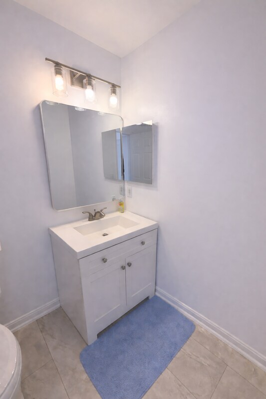 Building Photo - 9315 Brandon St