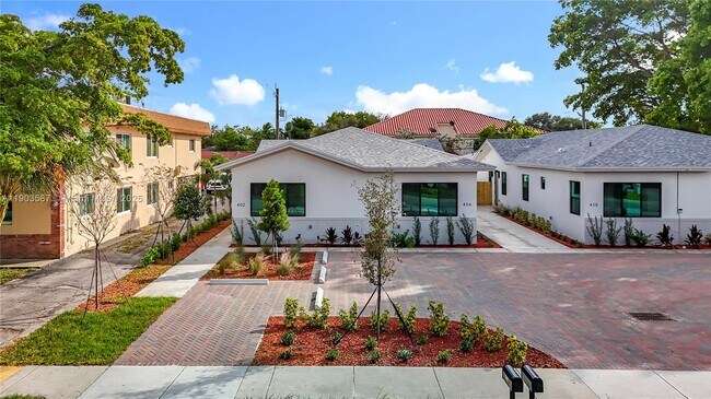 Primary Photo - 406 NW 41st St