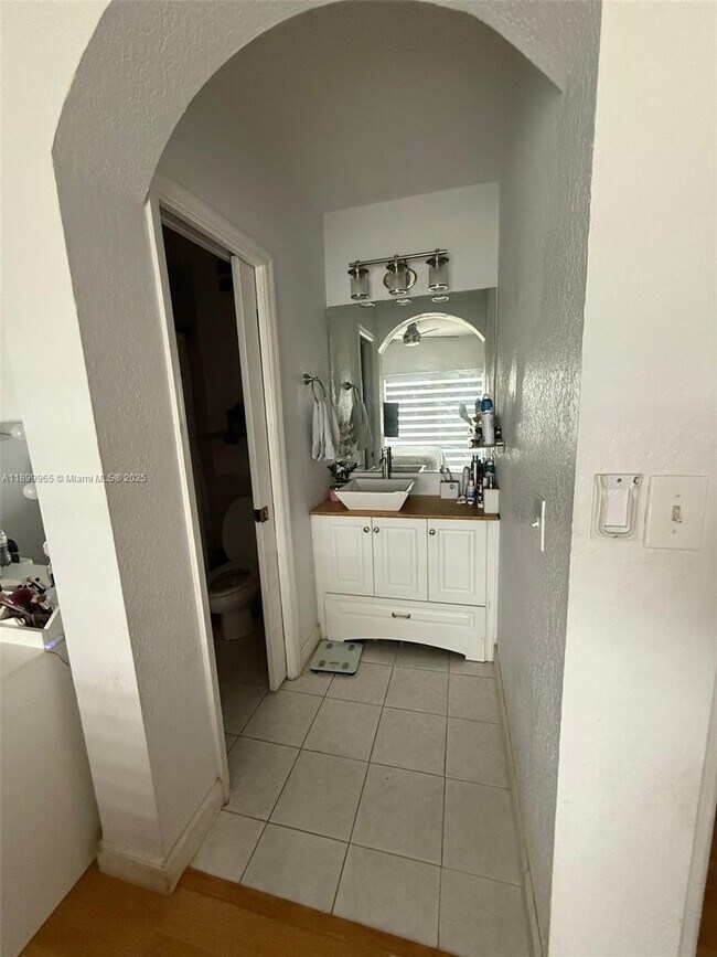 Building Photo - 17084 SW 138th Ct
