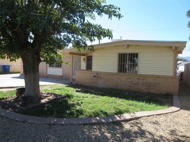Primary Photo - 10533 Champlain St