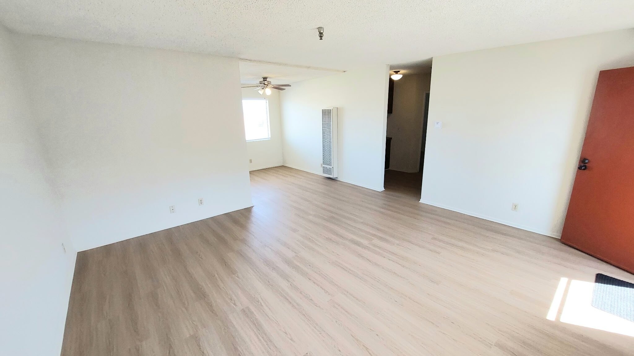 Building Photo - 4040 W 130th St