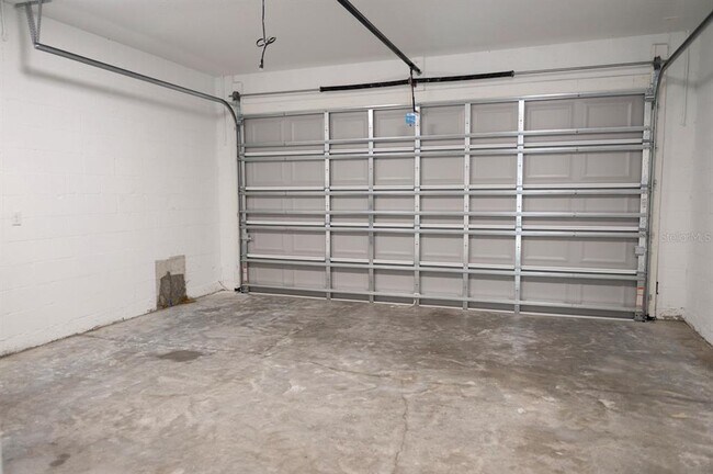 Building Photo - 46 Master Dr