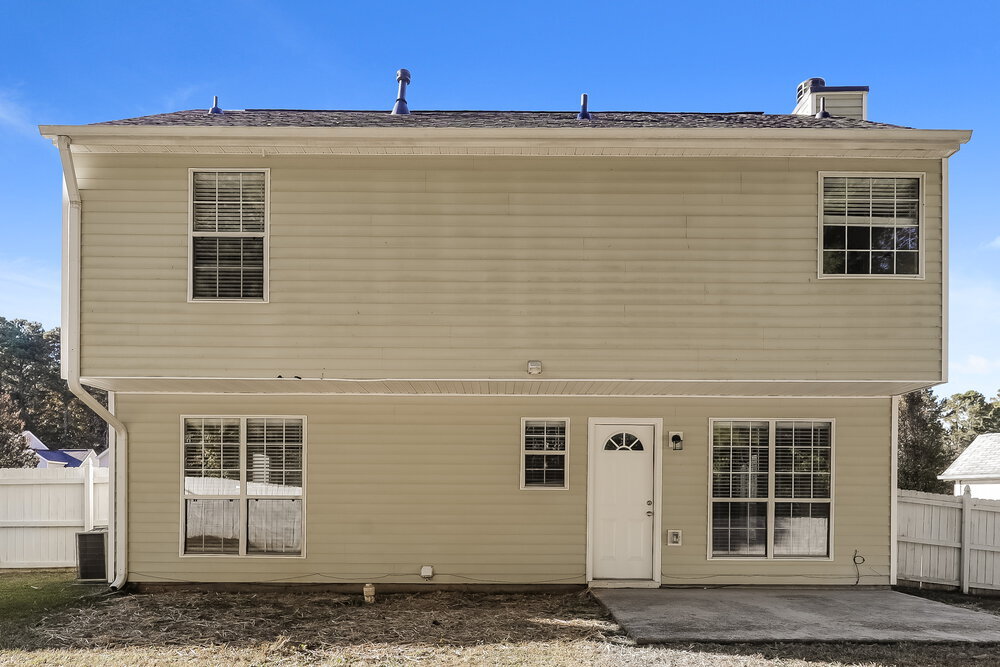 Building Photo - 7196 Williamsburg Dr