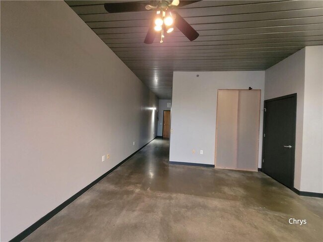 Building Photo - 620 Glen Iris Dr NE