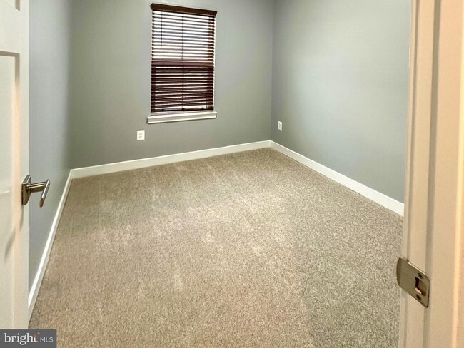 Primary Photo - 601 Colindale St