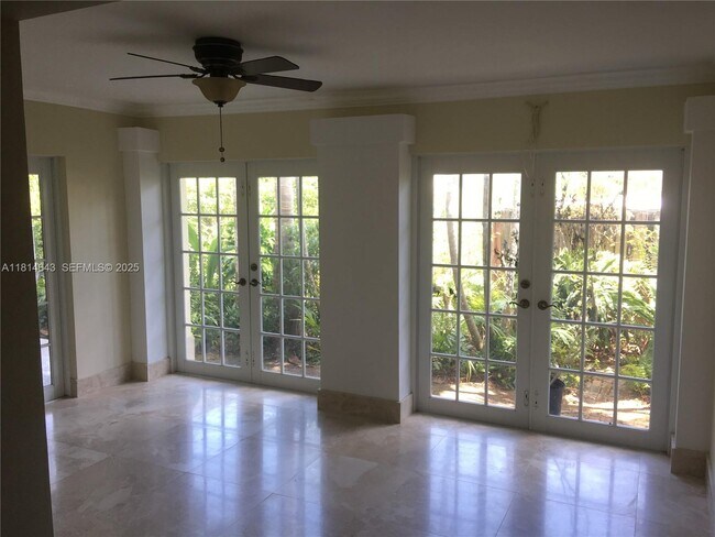 Building Photo - 3235 SW 58th Ct