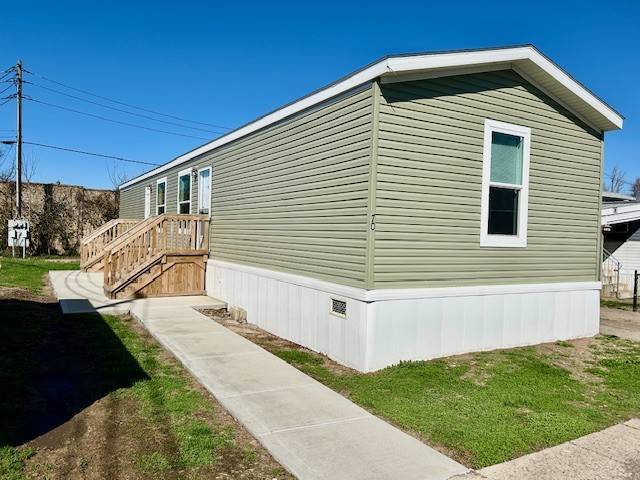 Building Photo - 8001 Hamilton Ave