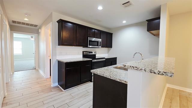 Building Photo - 523 Wood Dr