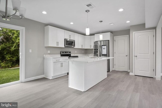 Building Photo - 2253 Papermill Rd