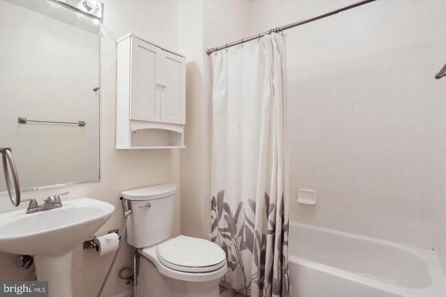 Building Photo - 6613 Netties Ln