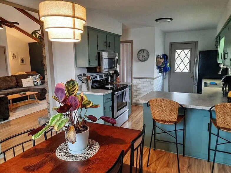 Building Photo - 609 Monte Carlo Dr