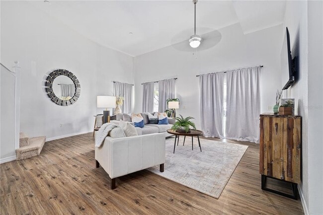 Building Photo - 9415 Citrus Glen Pl