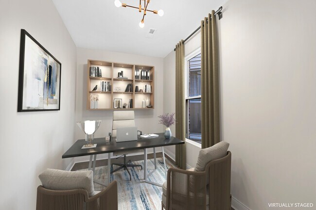 Building Photo - 1337 N Western Ave