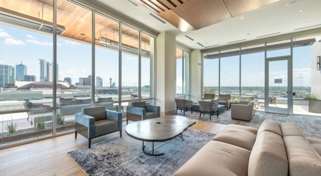 Building Photo - 3111 N Houston St