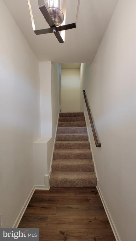 Building Photo - 39 Stafford Pl