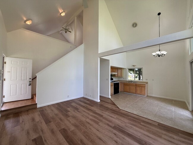 Building Photo - 3BR/2BA Home in Mt. View