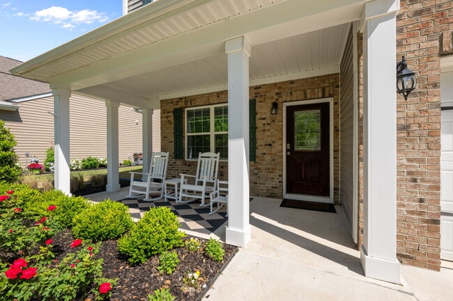 Building Photo - 1009 Chiles Dr