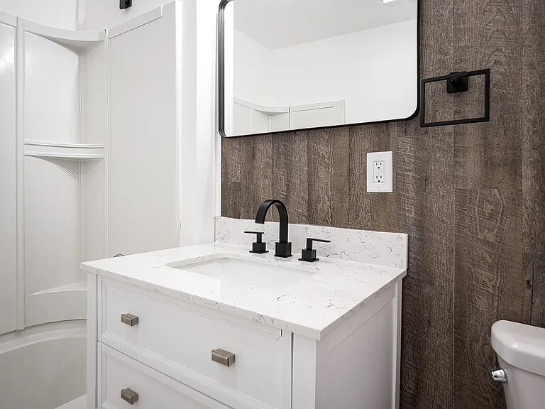 Building Photo - 1112 Hyman St