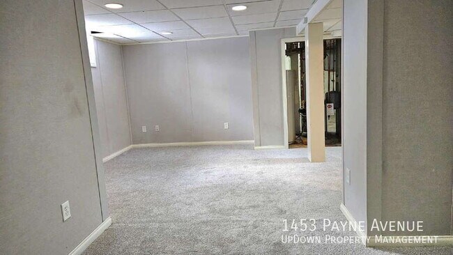 Building Photo - 1453 Payne Ave