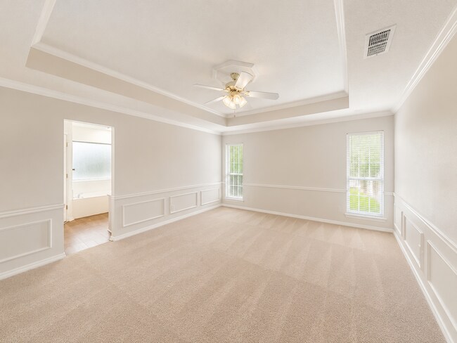 Building Photo - Beautifully Maintained Corner-Lot Gem with Room to Relax!