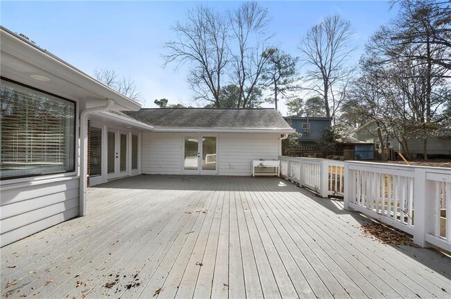 Building Photo - 3088 Majestic Cir