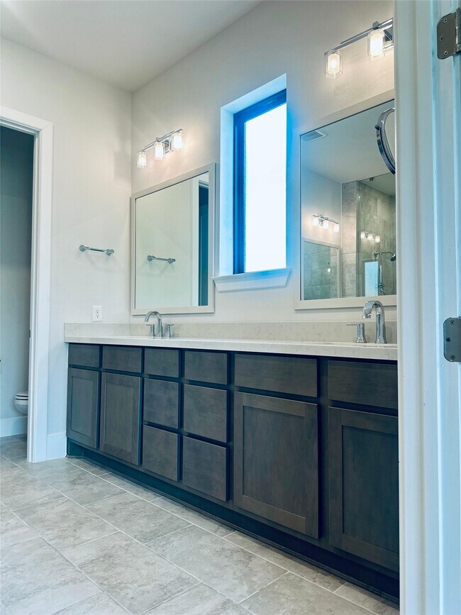 Building Photo - 6 Gentle Branch Pl