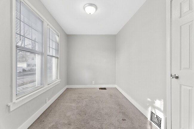 Building Photo - 1847 8th St