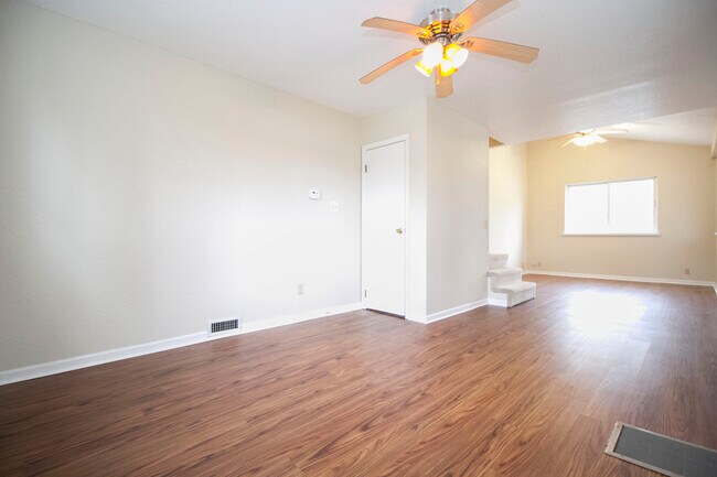 Building Photo - 6910 Brint Rd