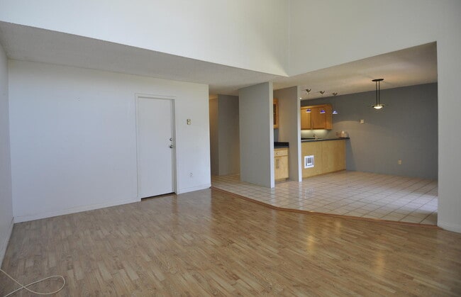 Building Photo - 4022 Layang Layang Cir