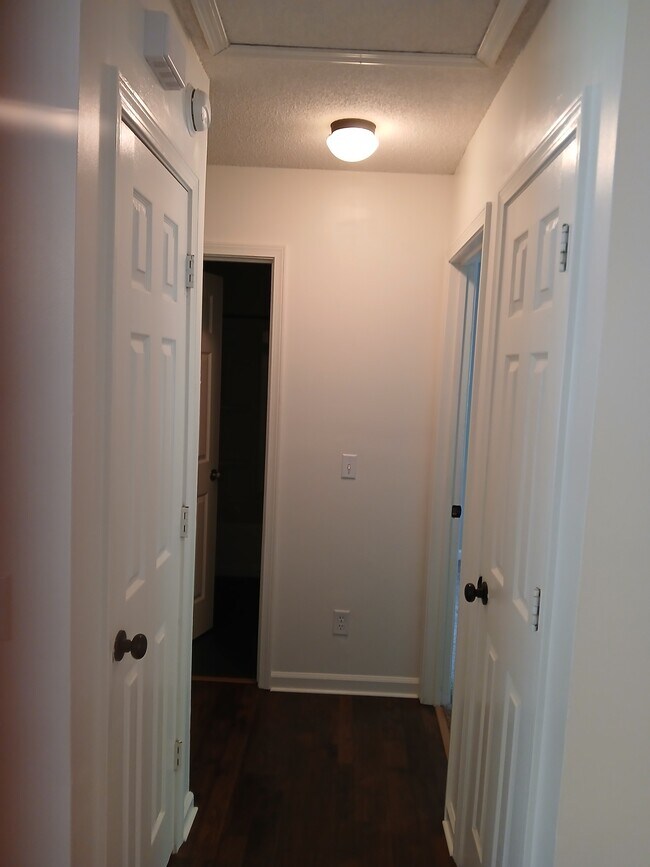 Building Photo - 35 Burlington Cir
