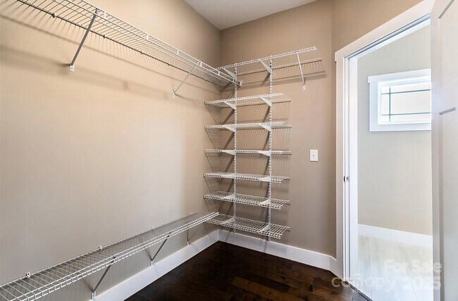 Building Photo - 75 Leyland Cir