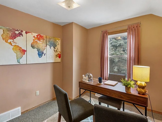 Building Photo - 1262 S Quincy St