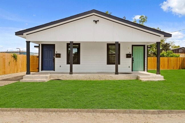 Building Photo - 7109 Avenue L