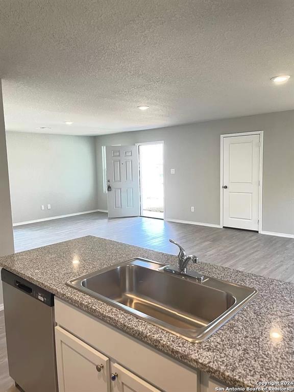 Building Photo - 10538 Varmus Dr